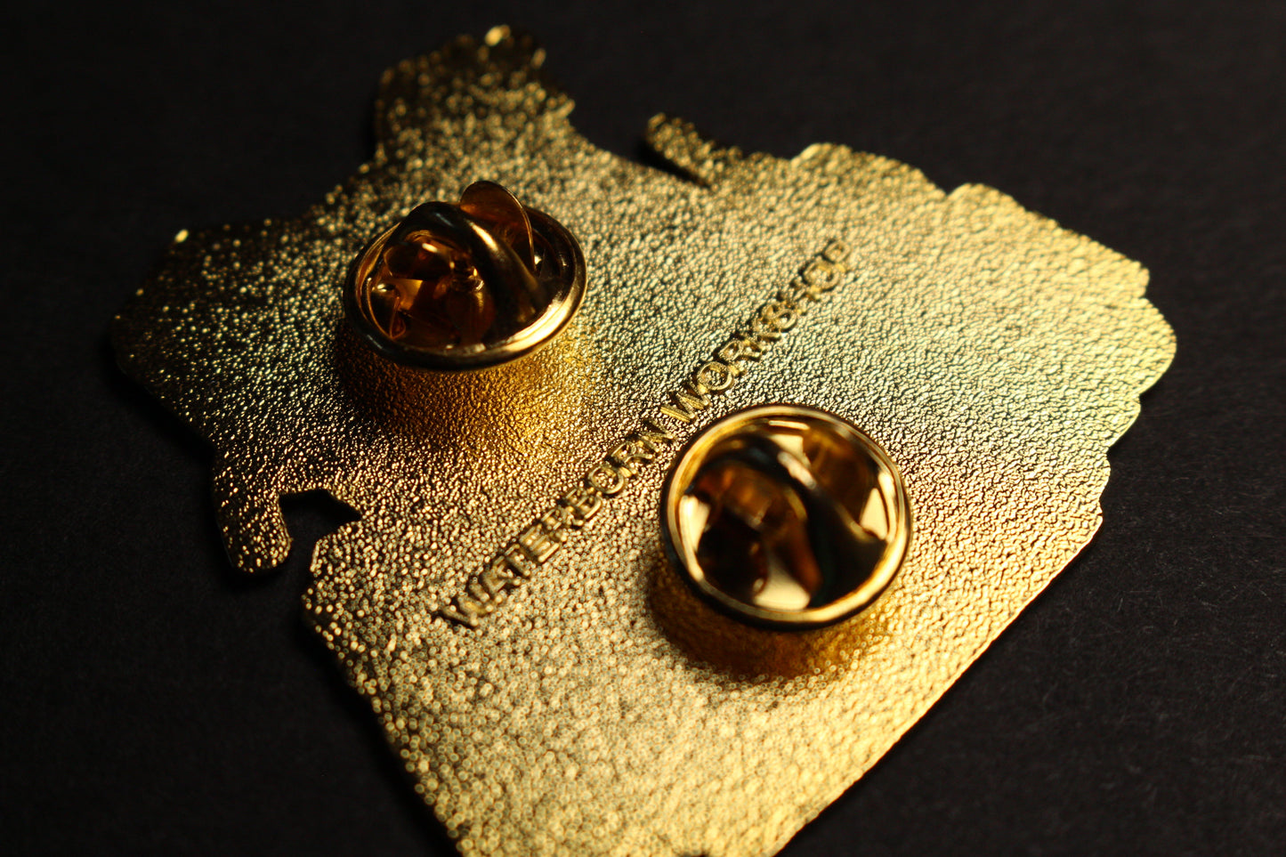 PLATE CARRIER LAPEL PIN